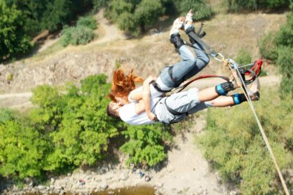 Установите Leapmotor в одиночку и получите бесплатный прыжок с тарзанки