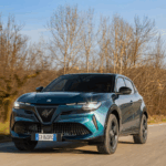 Автомобильная сделка дня выдающийся гибрид Alfa Romeo Junior, гибрид менее чем за 250 фунтов в месяц