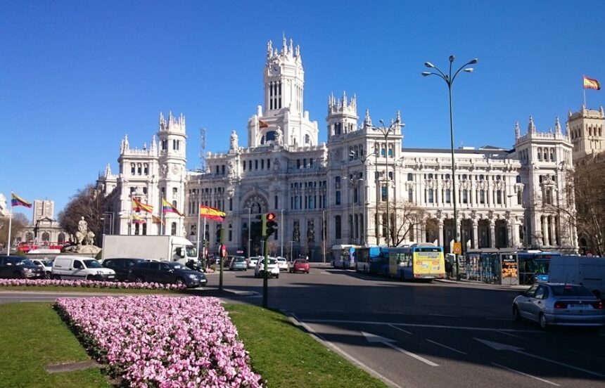 Что обязательно нужно сделать в Мадриде в 2025 году