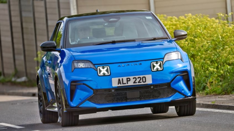 Сделка, которая взорвет рынок: Alpine A290 — горячий хэтч за всего 263 фунта в месяц!