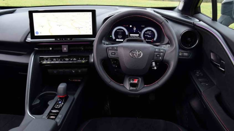 Toyota C‑HR — невероятный гибридный кроссовер: копейки на топливо и цена, от которой трудно отказаться! 3 Автомобильная сделка дня: Toyota C-HR - это обалденный гибридный внедорожник, экономичный на топливе, по низкой цене.