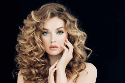 Профессиональная косметика для волос - идеальный подарок для тех, кто любит ухаживать за собой