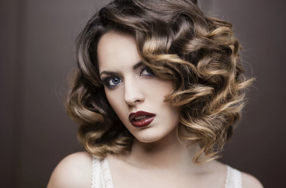 Профессиональная косметика для волос - идеальный подарок для тех, кто любит ухаживать за собой