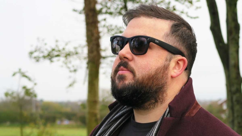 Забудьте о Galaxy XR, у Samsung есть умные очки, которые будут конкурировать с RayBan Meta.